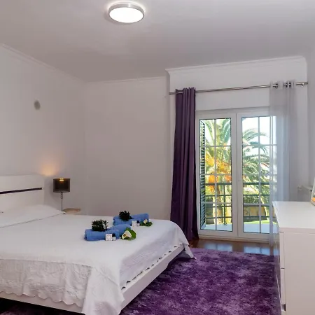 Holiday home Holiday Girassol By Interhome *