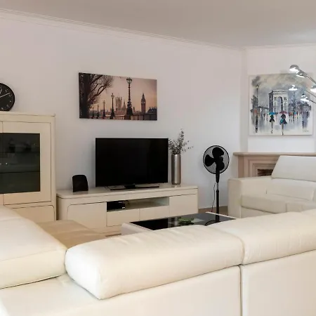 Holiday home Holiday Girassol By Interhome